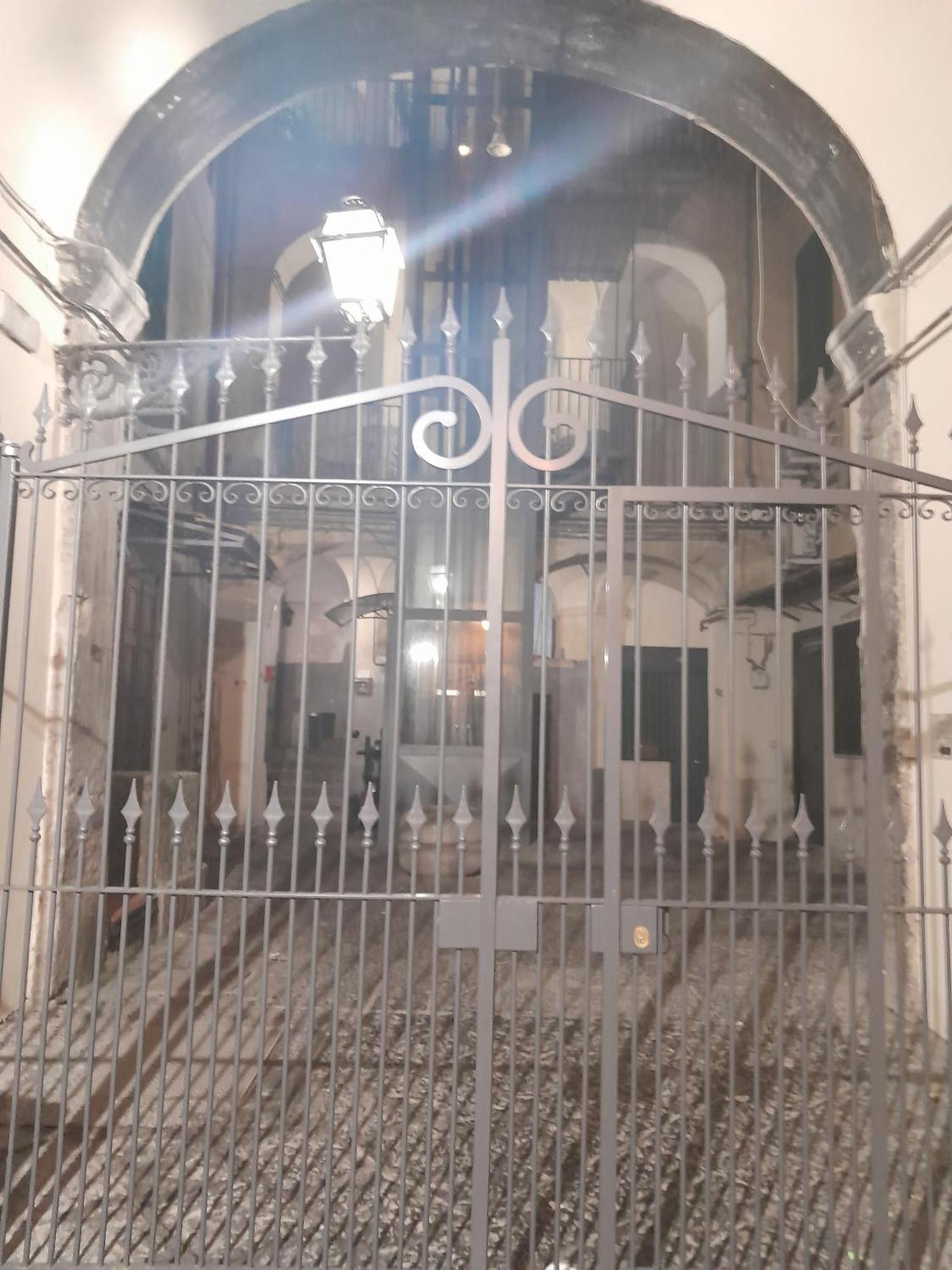 Terrazza Manuela Apartments Quartieri Spagnoli 那不勒斯 外观 照片